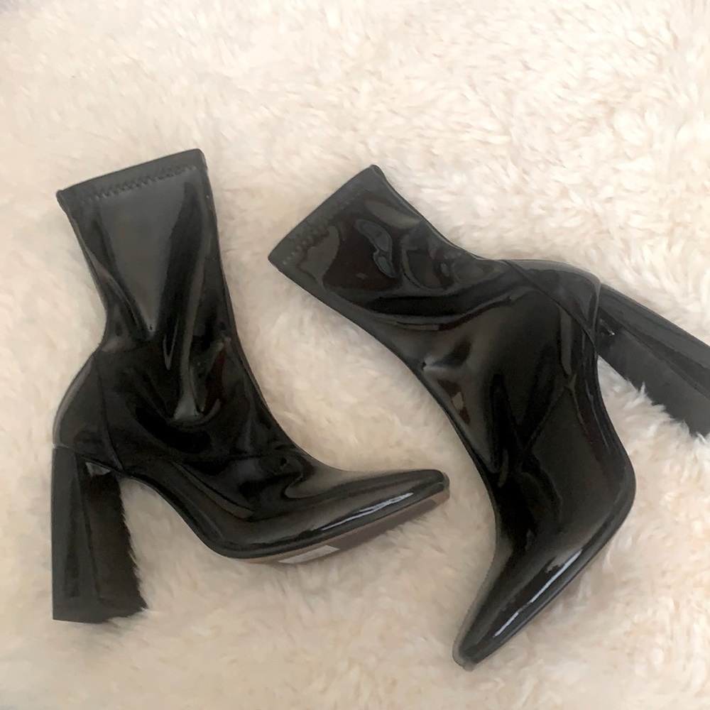 Never worn, just didn’t wear them but super cute!